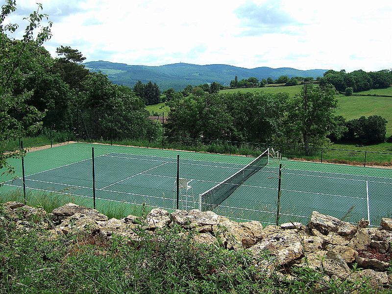 2010-05- (98).JPG - Tennisplatz mit Aussicht - wo hat man das schon?